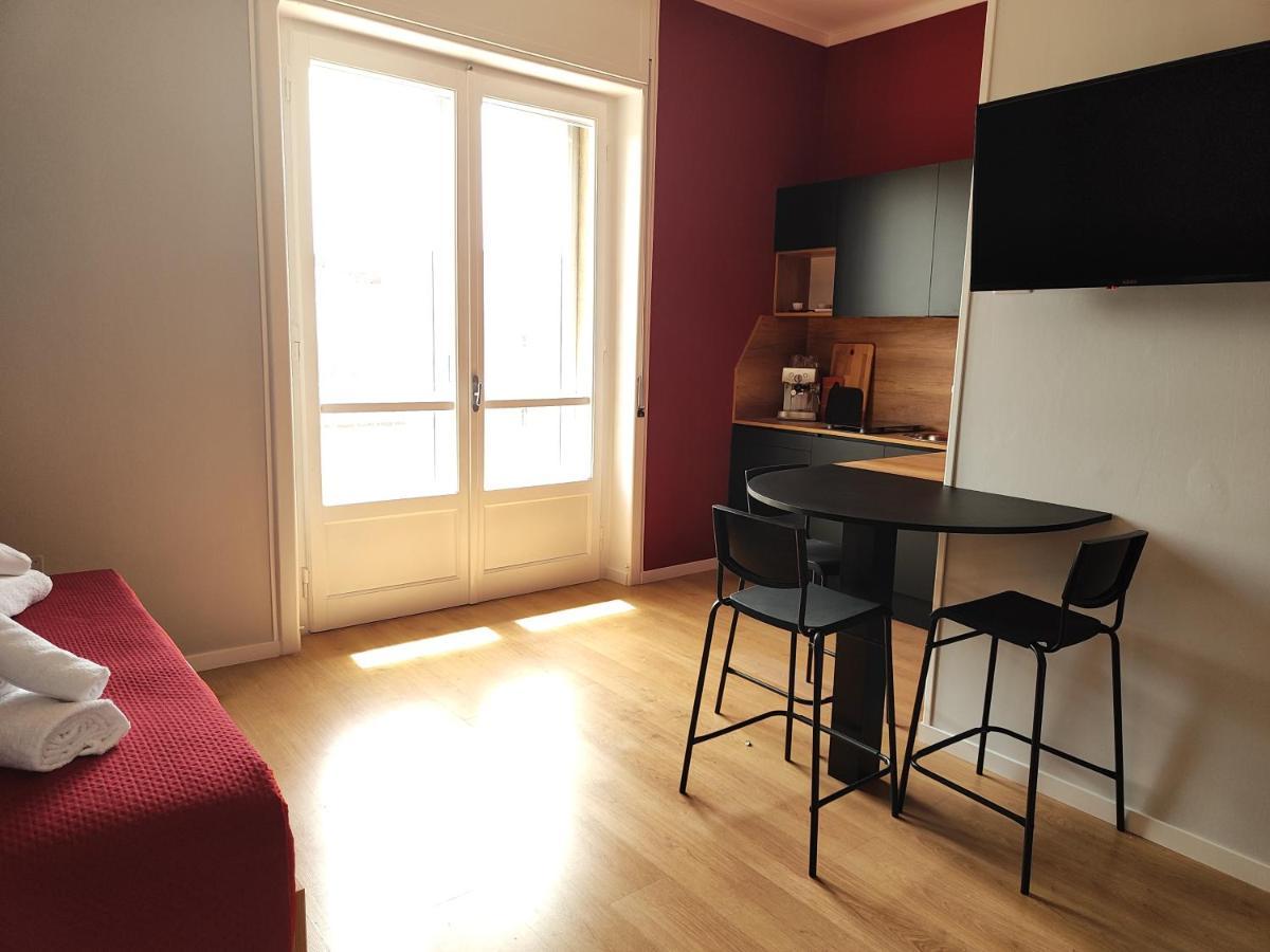 B&B Libra Rooms & Suite サレルノ エクステリア 写真