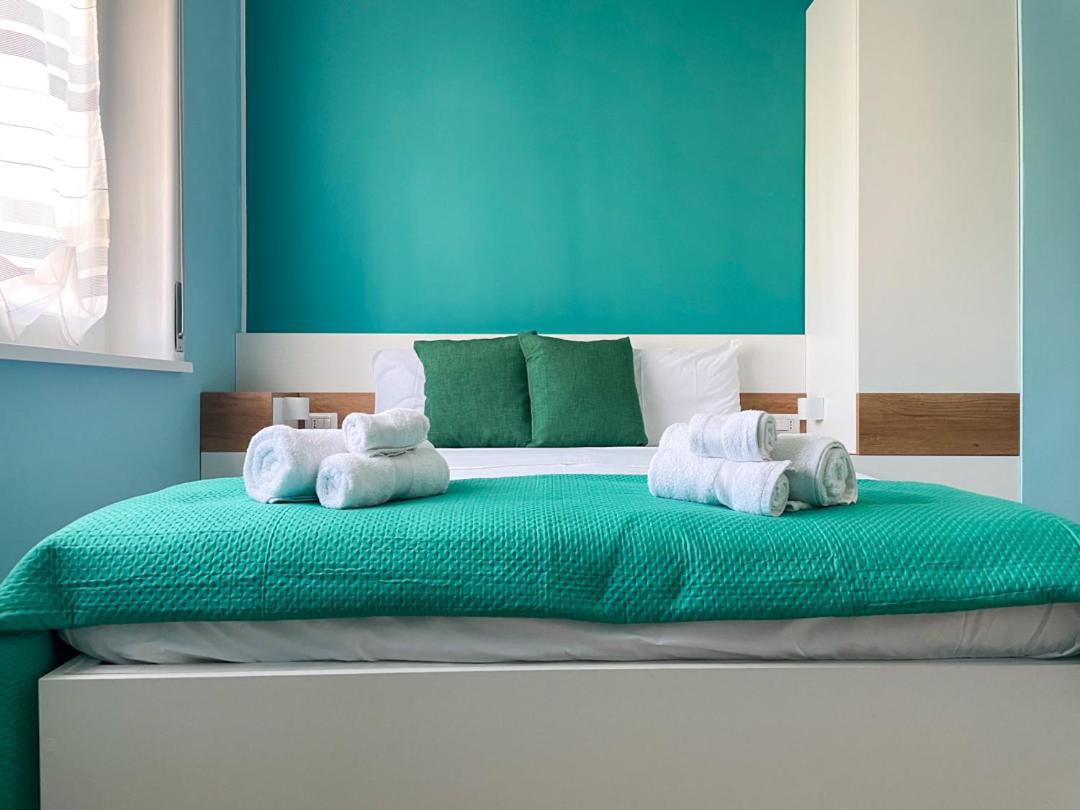 B&B Libra Rooms & Suite サレルノ エクステリア 写真