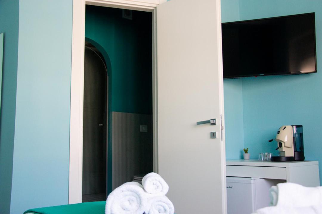 B&B Libra Rooms & Suite サレルノ エクステリア 写真